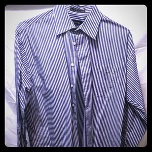 EUC Nautica dress shirt sz 16/33